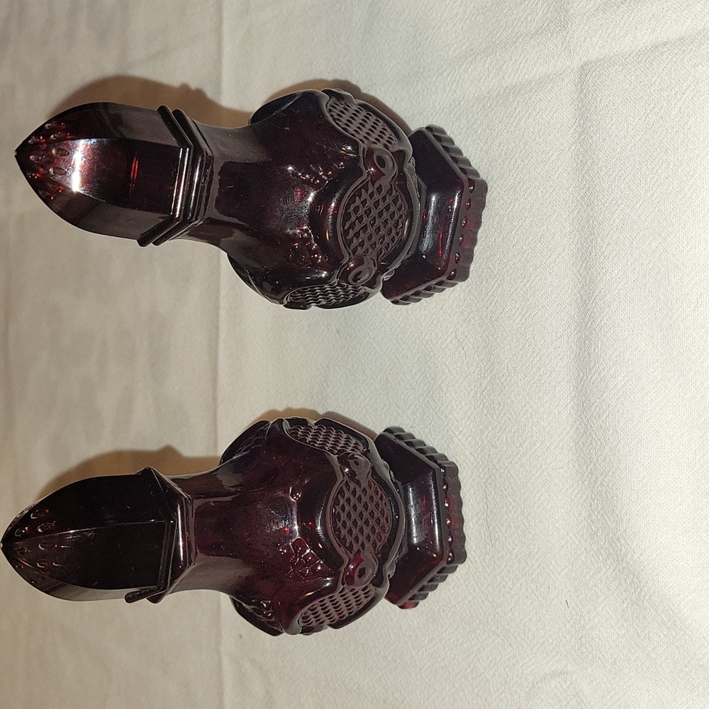 Avon 1876 cape cod collection salt and pepper shakers